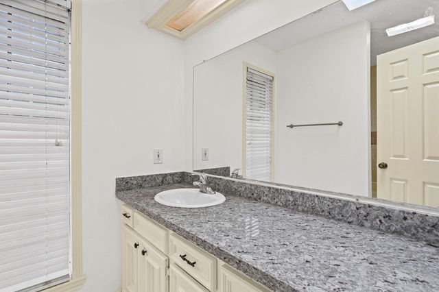 1922 Hickory Lawn Drive, Houston, TX 77077