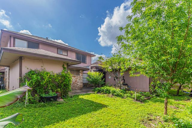 1922 Hickory Lawn Drive, Houston, TX 77077