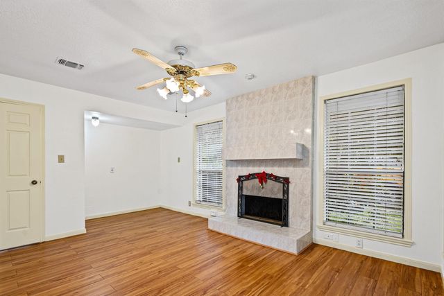 1922 Hickory Lawn Drive, Houston, TX 77077