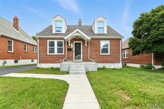529 N 7th Street, St Charles, MO 63301