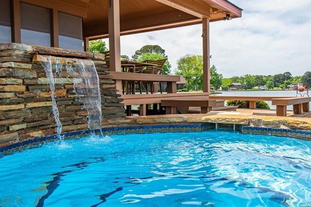 106 Farr Shores Bay, Hot Springs, AR 71913