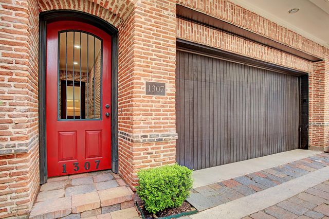 1307 Rosedale Street, Houston, TX 77004