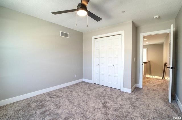 1002 S 4TH Street, Clinton, IA 52732