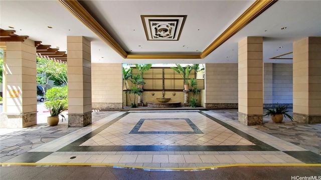 440 Olohana Street 1707, Honolulu, HI 96815