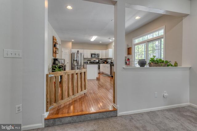 76 FOX HOLLOW DR, Mays Landing, NJ 08330