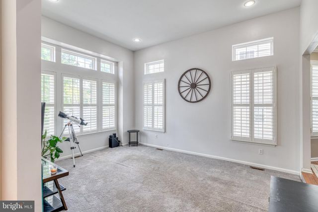 76 FOX HOLLOW DR, Mays Landing, NJ 08330