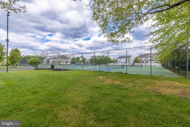 76 FOX HOLLOW DR, Mays Landing, NJ 08330