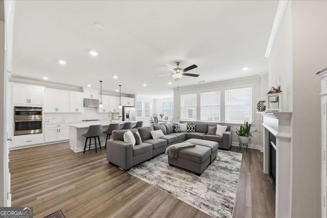 3939 Alderstone Drive, Flowery Branch, GA 30542