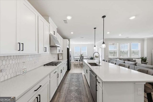 3939 Alderstone Drive, Flowery Branch, GA 30542