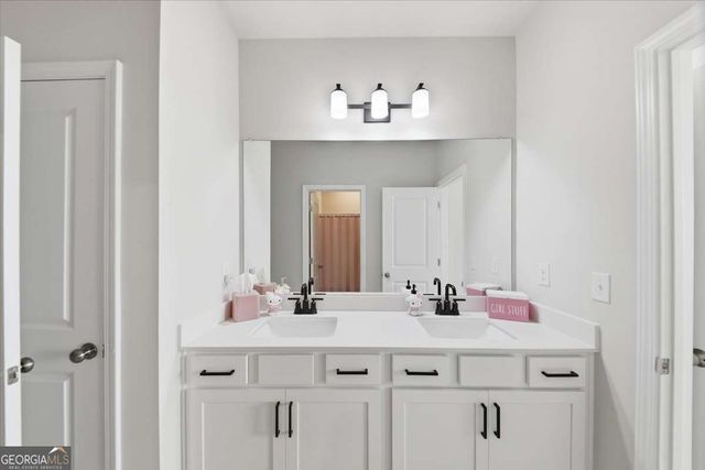 3939 Alderstone Drive, Flowery Branch, GA 30542