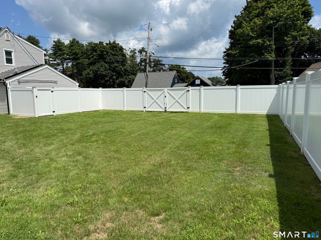 84 Dalton Road, Milford, CT 06460