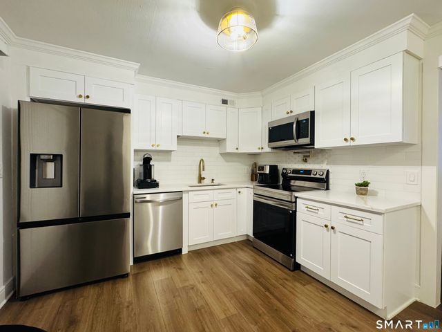 84 Dalton Road, Milford, CT 06460
