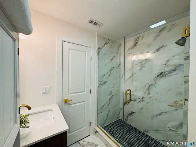 84 Dalton Road, Milford, CT 06460
