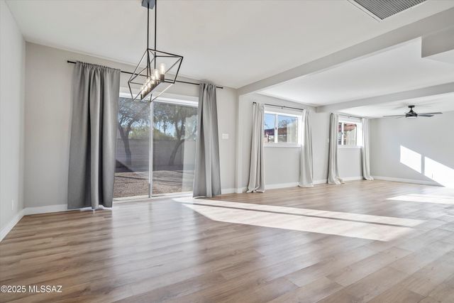 7006 Flamenco Place, Tucson, AZ 85710