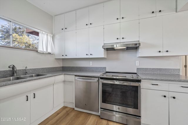 7006 Flamenco Place, Tucson, AZ 85710