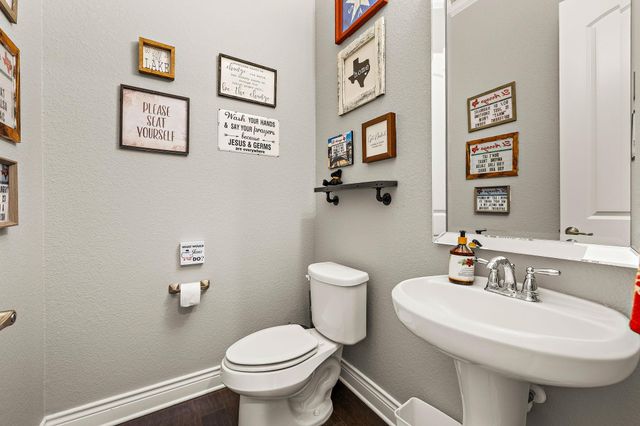 204 Everton CV, Lakeway, TX 78738
