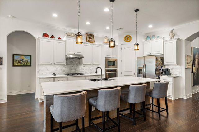 204 Everton CV, Lakeway, TX 78738