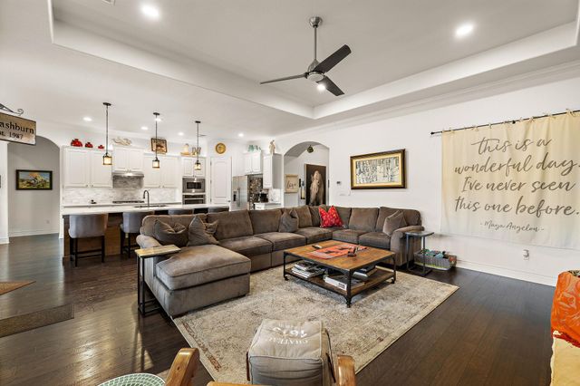 204 Everton CV, Lakeway, TX 78738