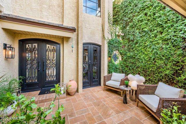 4827 N 65TH Street, Scottsdale, AZ 85251