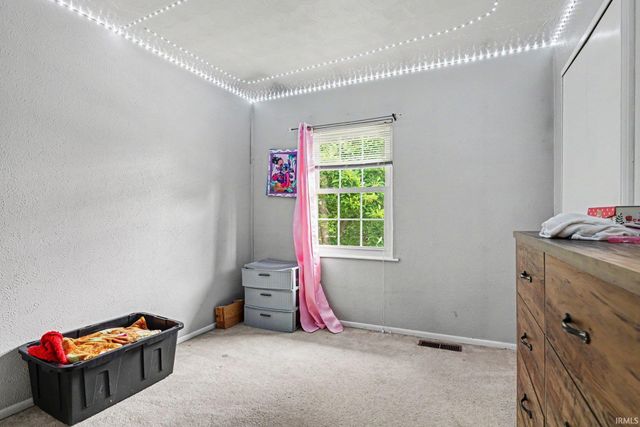 2421 E 5th Street, Mishawaka, IN 46544