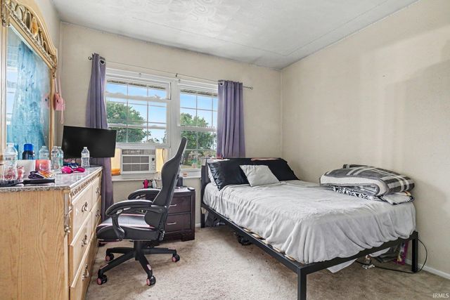 2421 E 5th Street, Mishawaka, IN 46544
