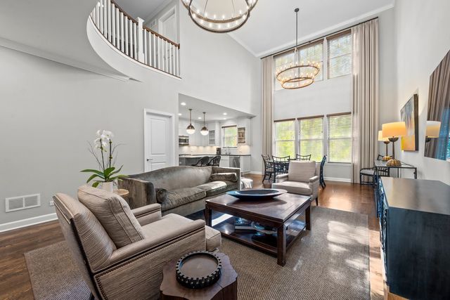 828 Chestnut Street, Deerfield, IL 60015