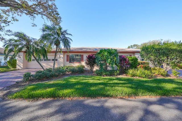2414 LOCKSLEY STREET, Sun City Center, FL 33573