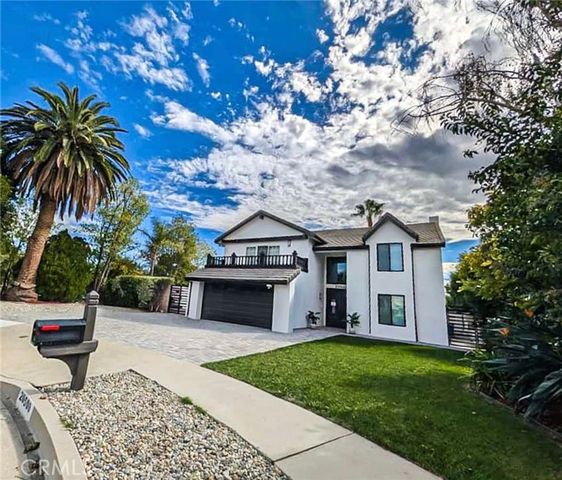 20500 Blairmoore Street, Chatsworth (los Angeles), CA 91311