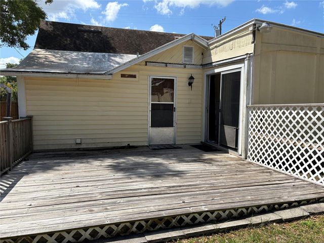 128 2ND AVENUE SW, Largo, FL 33770