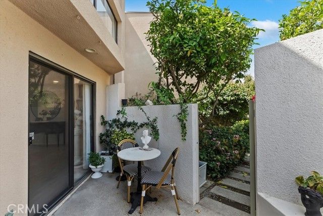 874 N Village Square, Palm Springs, CA 92262