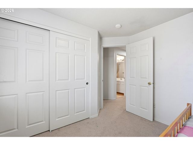 6657 Se ARIEL St, Hillsboro, OR 97123