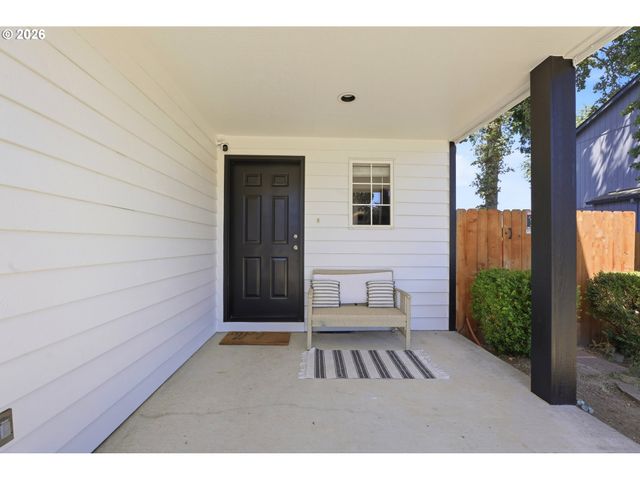6657 Se ARIEL St, Hillsboro, OR 97123