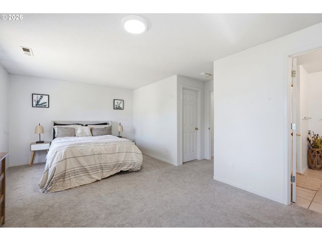 6657 Se ARIEL St, Hillsboro, OR 97123