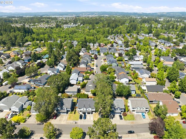 6657 Se ARIEL St, Hillsboro, OR 97123