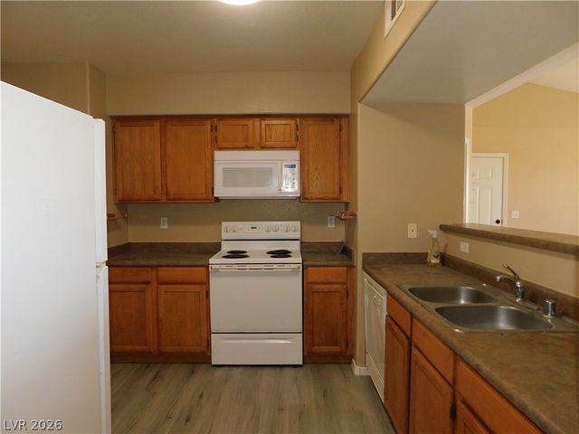 7255 West SUNSET Road 2029, Las Vegas, NV 89113