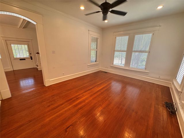 412 E 6th Street, Dallas, TX 75203