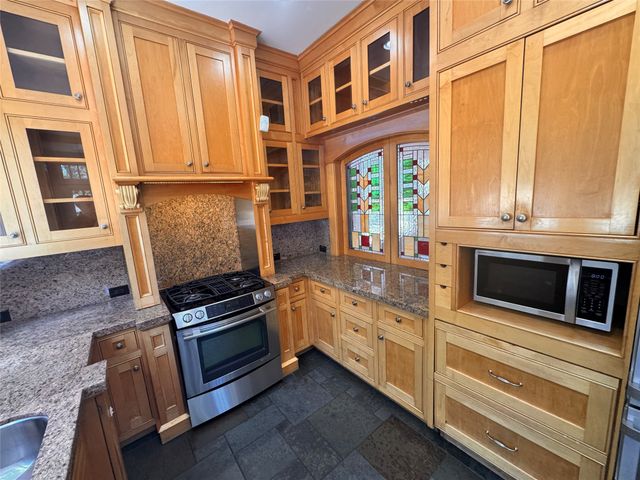 412 E 6th Street, Dallas, TX 75203