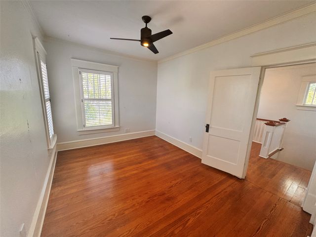 412 E 6th Street, Dallas, TX 75203
