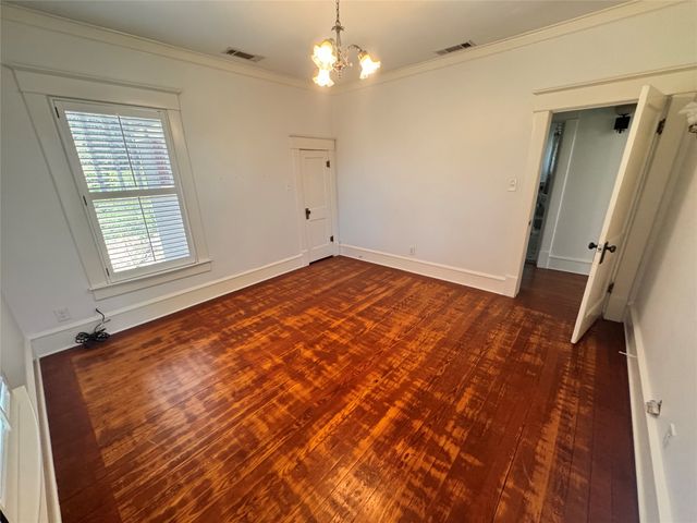 412 E 6th Street, Dallas, TX 75203