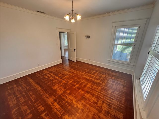 412 E 6th Street, Dallas, TX 75203