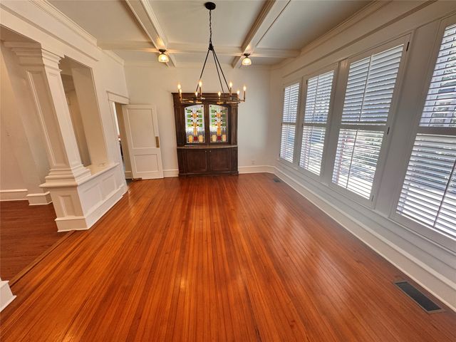 412 E 6th Street, Dallas, TX 75203