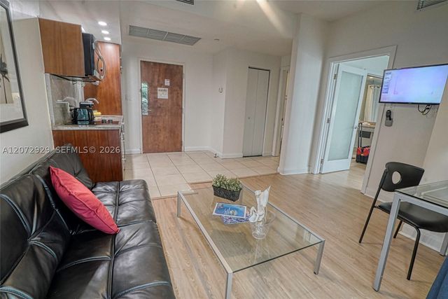 1036 Ocean Dr B202, Miami Beach, FL 33139