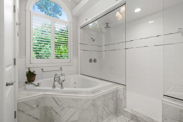 8777 W Main Street, Kalamazoo, MI 49009