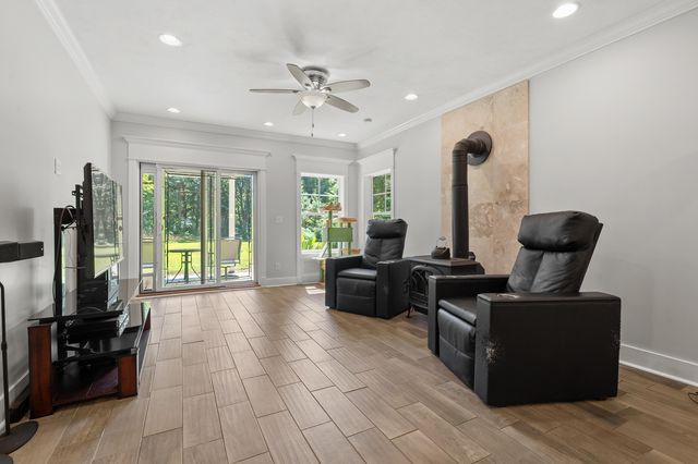 8777 W Main Street, Kalamazoo, MI 49009