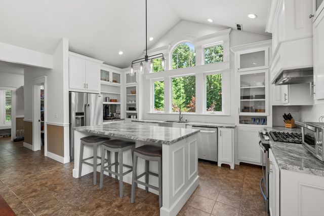 8777 W Main Street, Kalamazoo, MI 49009