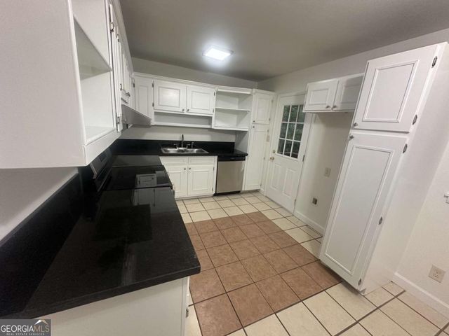 3229 Fern Valley Drive SW, Marietta, GA 30008