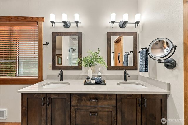 3191 SW Hawk Ridge Way, Port Orchard, WA 98367