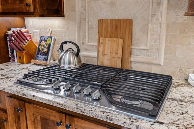 212 Knots Landing Drive, Demorest, GA 30535