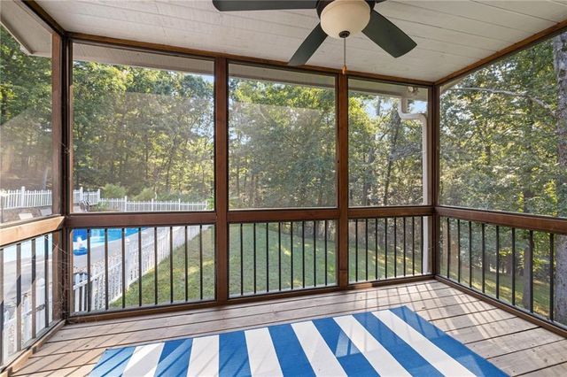 212 Knots Landing Drive, Demorest, GA 30535