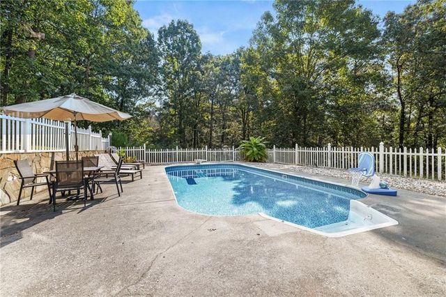 212 Knots Landing Drive, Demorest, GA 30535